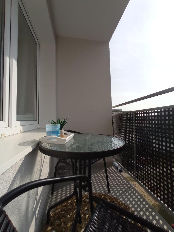 Wera - Klimatyczny Apartament 300 M Od Plazy Brzezno - Azw Gdansk Exterior foto